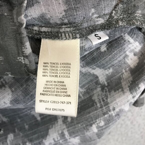 Cloth & Stone Animal Print Blouse Button Front Shirt Gray Size S - Picture 7 of 8